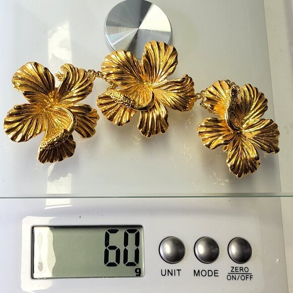 Gold Plated Three Hibiscus Flower Brooch Pin - Picture 11 of 12